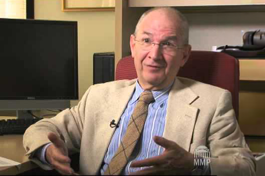 Dr. Peter Rabin offering Alzheimer's advice