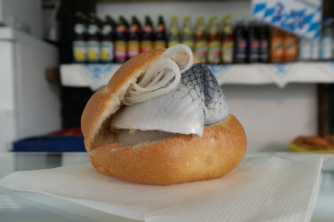 herring, herring roll, fish roll